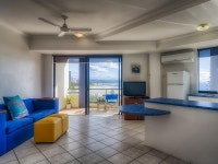 Best Price on Komune Resort and Beach Club Greenmount Beach in Gold Coast + Reviews