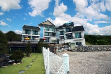 Chuncheon Hue Pension in Chuncheon-si - Room Deals, Photos & Reviews
