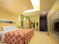 Hua Xiang Motel-Lian Tan in Kaohsiung - Room Deals, Photos & Reviews