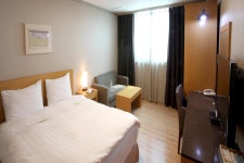 Changwon AT Business Hotel in Changwon-si - Room Deals, Photos & Reviews