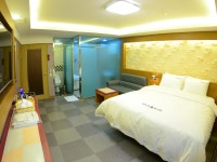 Sugar Hotel in Gyeongju-si - Room Deals, Photos & Reviews