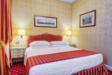 Antiche Figure Hotel in Venice - Room Deals, Photos & Reviews