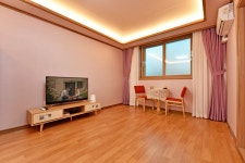Ere Tourist Hostel in Suncheon-si - Room Deals, Photos & Reviews