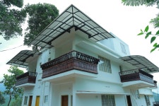 The Lost Hostel, Munnar Guesthouse/bed and breakfast - Deals, Photos & Reviews