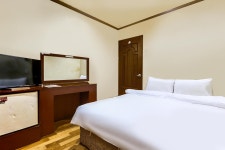 ACE Motel in Gangneung-si - Room Deals, Photos & Reviews