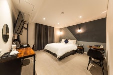 hotel U in Uijeongbu-si - Room Deals, Photos & Reviews
