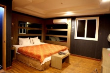 V Hotel Motel (Busan) - Deals, Photos & Reviews
