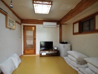 Gallery Jin Hanok Guesthouse in Gyeongju-si - Room Deals, Photos & Reviews