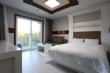 Kyungpo Paradise Motel in Gangneung-si - Room Deals, Photos & Reviews