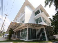 Chicken House in Rayong - Room Deals, Photos & Reviews