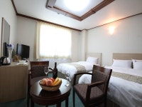 Tongyeong Tourist Hotel in Tongyeong-si - Room Deals, Photos & Reviews