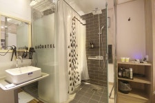 64 INN Hotel Motel (Ulsan) - Deals, Photos & Reviews