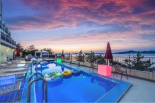 Yeosu Riaeddo Poolvilla Pension Yeosu-si - 2023 hotel deals - Klook country.HongKon