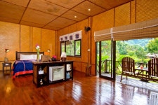 몽 힐 트라이브 롯지 호텔 치앙마이 (Hmong Hill tribe Lodge Hotel Chiang Mai) - 몽키트래블