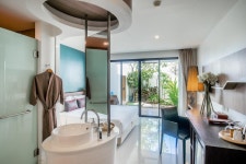 더 파고 디자인 호텔 푸켓 (The Pago Design Hotel Phuket) - 몽키트래블
