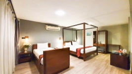 빅 트리 앳 올드 타운 호텔 (Big Tree at Old Town Hotel) - 몽키트래블