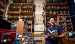 서울시 50플러스포털 | [50+포털]미술평론가 박영택 교수 미술평론가 박영택 교수