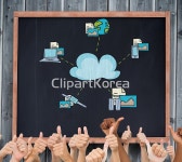 승리,언론,연결,올리기,장비,제스처,초원,최고,칠판,카피스페이스,컴퓨터,클라우드,태블릿,통신,판자,팔,프레임,학교,합성이미지,해외포토,행복,회색