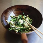해외작가포토 - 클립아트코리아 :: 통로이미지(주) __적합한콘텐츠... 사람없음,아시아,아웃포커스,요리,음식,주메뉴,채소,채식주의,튀김,프라이팬... 