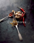 해외작가포토 - 클립아트코리아 :: 통로이미지(주) __적합한콘텐츠,가루,견과류,고추,다양함,사람없음,사프란,실,씨,아웃포커스,알맹이,양념,음식... 