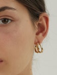 [르세이]Bent Not Twins Earring [W CONCEPT]