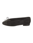 Chanel 2024 Interlocking CC Logo Ballet Flats - Black Flats, Shoes - CHA1150844 | The RealReal 2024 Interlocking CC Logo Ballet Flats