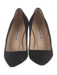 Manolo Blahnik Suede Pumps - Black Pumps, Shoes - MOO350037 | The RealReal