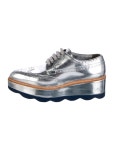 Prada Patent Leather Lasercut Accents Oxfords - Metallic Flats, Shoes - PRA953004 | The RealReal Patent Leather Lasercut Accents... 