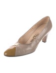 Prada Patent Leather Bow Accents Pumps - Brown Pumps, Shoes - PRA780123 | The RealReal Patent Leather Bow Accents Pumps