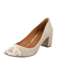 Manolo Blahnik Animal Print Mules - Neutrals Pumps, Shoes - MOO327003 | The RealReal Animal Print Mules