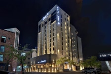 호텔이스트나인, Gangneung, South Korea - Booking.com Hotel East9, Gangneung, South Korea
