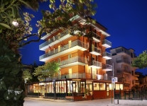 Hotel Beach2, 리도 디 예솔로 – 2020 신규 특가 ★★★ Hotel Beach2, 리도 디 예솔로, 이탈리아