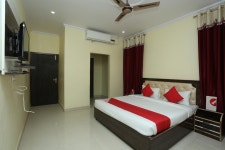 Hotel OYO 16995 Sr Blessings, Chinhat, India - Booking.com ★★★ OYO 16995 Sr Blessings, Chinhat, India