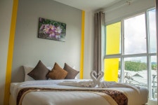 The Sunflower Holiday Hostel (태국 방타오 비치) - Booking.com ★★ The Sunflower Holiday Hostel, 방타오 비치, 태국