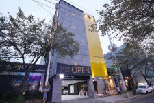 Design Hotel XYM, Ulsan, South Korea - Booking.com Design Hotel XYM, Ulsan, South Korea