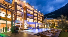 Quellenhof Sport & Wellness Resort, San Martino, Italy - Booking.com ★★★★★ Quellenhof Sport & Wellness Resort, San... 
