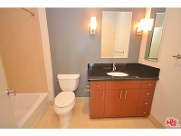 한타 1+1 $2,500 - 라디오코리아