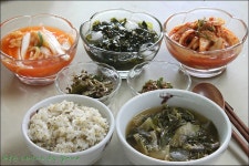 입맛없는 여름에 유색햇보리쌀로 맛난 보리밥을 지어요~[녹색찰보리쌀... 유색햇보리쌀로 맛난 보리밥을 지어요~[녹색찰보리쌀,흰찰보리쌀... 