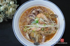 낙지 한마리가 퐁당~해물짬뽕라면 with린나이라면쿡레인지