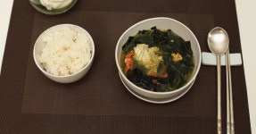 꽃게 넣은 미역국