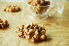 고소한 구움과자 크로캉 메디테리안