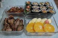 봄 도시락 만들기 - 김밥, 닭다리 구이, 두릅 초무침