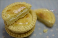 한손에 들고 먹어요 - 미니 치즈 타르트