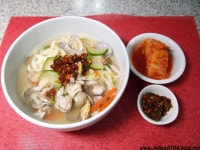 뜨끈한 바지락 칼국수