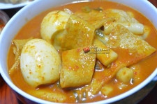 매콤하고 쫄깃한 국물 떡볶이