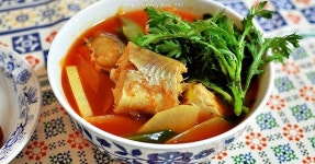 추운 날씨에 좋은 얼큰한 동태찌개