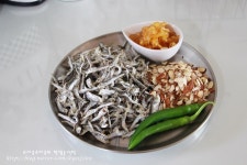 유자청 멸치볶음 향긋함이 끝내줘요~#