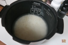 삼계탕 전기압력밥솥으로 편하고 맛있게 +닭죽만들기 ,닭죽냉동보관 까지 한번에 삼계탕 전기압력밥솥으로 편하고 맛있게 +닭죽만들기... 