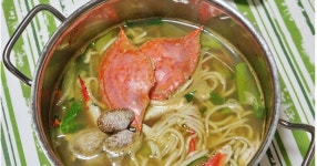 <꽃게 바지락 칼국수> 제철 가을 꽃게로 즐기는 별미요리