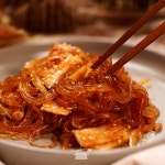 그냥 잡채도 맛나지만 야식으로는 매콤한게 짱이지!! 김치볶음잡채★